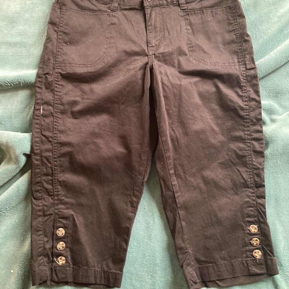 Lee Relaxed Fit Black Capris